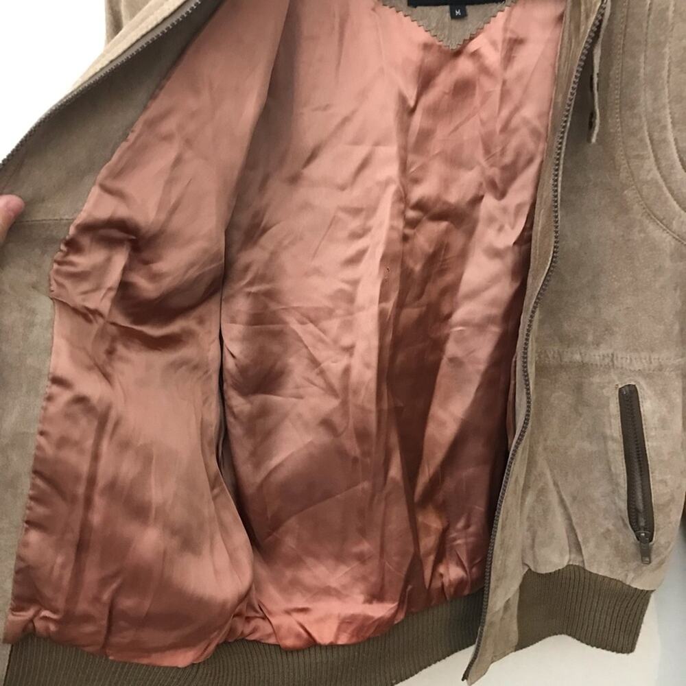 Women's Tan Leather Jacket - Picture 6 of 8